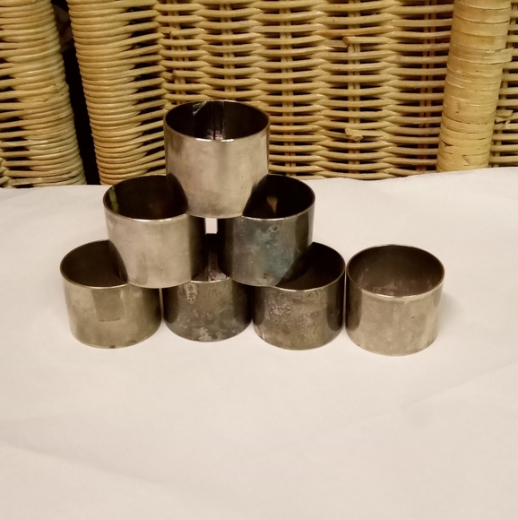EALES 1779 napkin Rings Holders Silver Plated EUC - Picture 2 of 5
